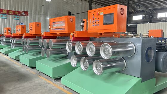 Καλή τιμή Μηχανή κατασκευής ταινιών PET με 100-800 kg/h Δυνατότητα για ταινίες πολυπροπυλενίου πλάτους 9·32 mm και προαιρετικά σχέδια ανάγλυψης σε απευθείας σύνδεση